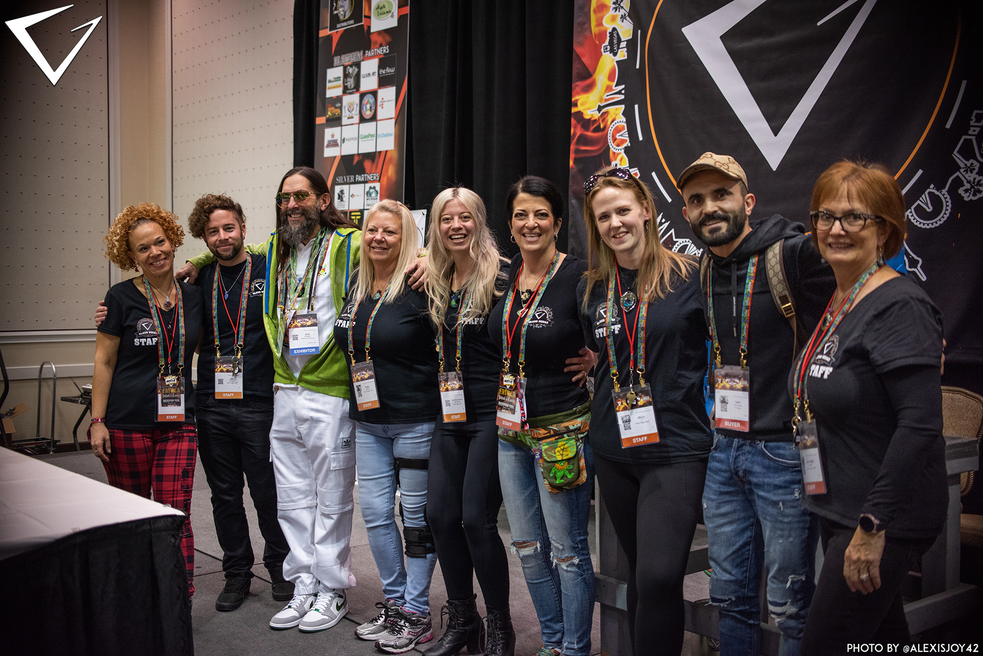 2023 Smoken Smoke Shop w/ Team